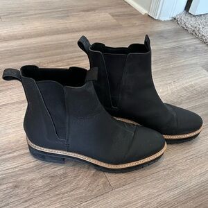 Toms Dakota boots